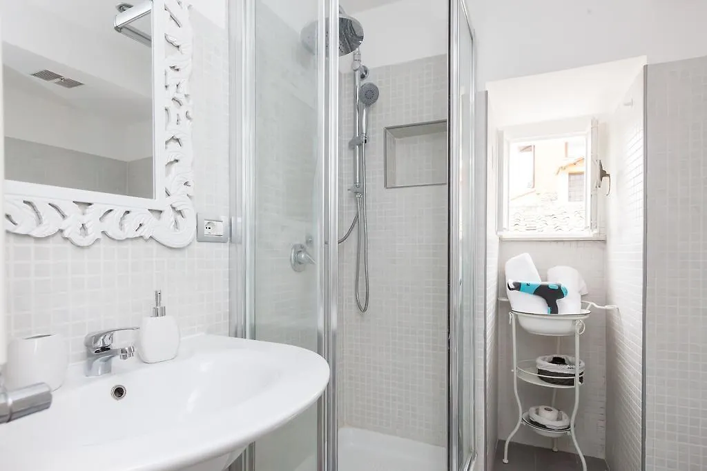 La Maison D'Azur Apartment Rome Italy